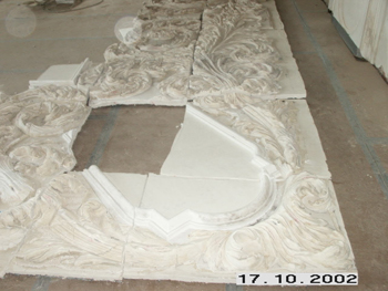 Transfer of stucco fragments of the Boucher ceiling