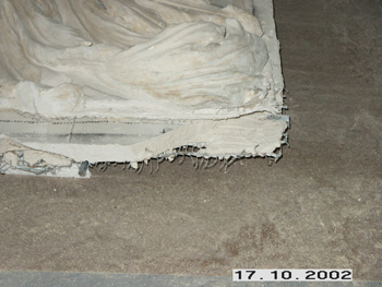 Transfer of stucco fragments of the Boucher ceiling